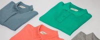 camisas pólo coloridas impressas com o logotipo da empresa como uniforme da empresa